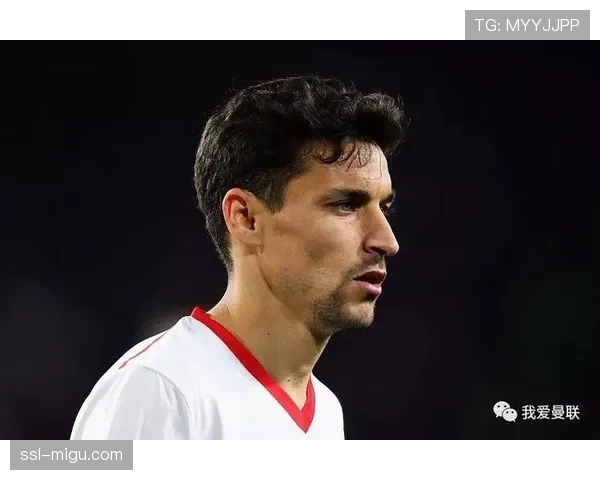 特写:38岁的赫苏斯·纳瓦斯仍在塞维利亚右路送出精准传中 特写:38岁的赫苏斯·纳瓦斯仍在塞维利亚右路送出精准传中