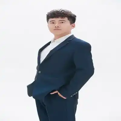 傅桃辰